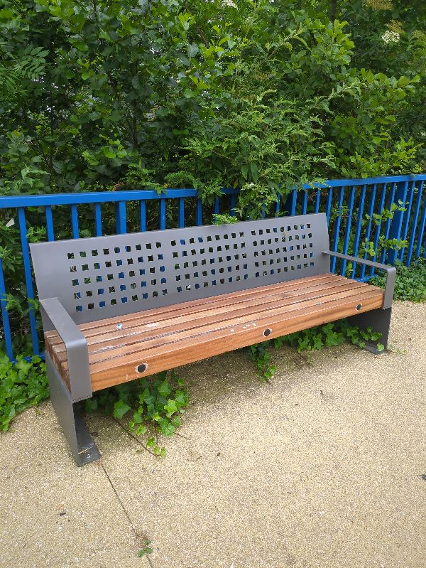 2. L'importance des bancs publics dans l'aménagement urbain